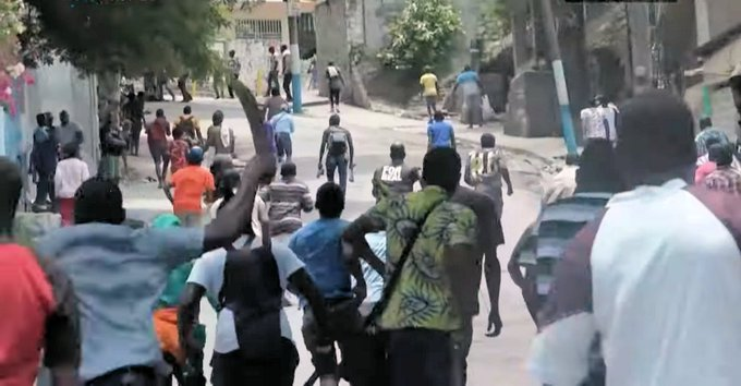 Haïti : La police et les citoyens s’unissent contre les gangs et font chuter la délinquance en montant leurs propres milices, soutenues par la police et financées par les Haïtiens de l’étranger