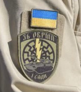 L’ex-président ukrainien et ami du juif BHL se ballade sur le front avec ses patchs nazzzzis !