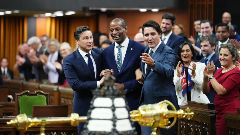 Pour apaiser les juifs, un noir élu nouveau président du parlement canadien